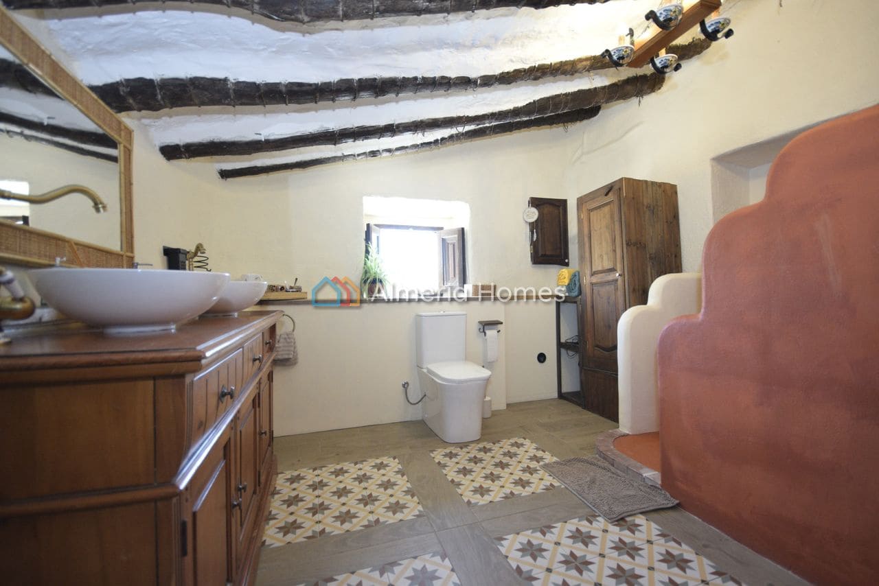 6 sovrum Finca/Hus på landet till salu i Oria med pool - 264 995 € (Ref: 9730782)