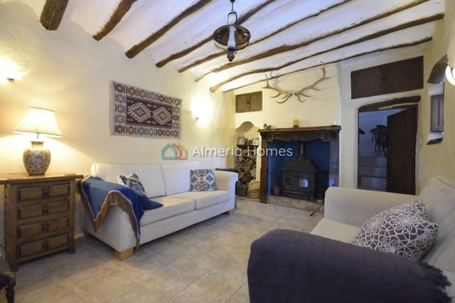 6 sovrum Finca/Hus på landet till salu i Oria med pool - 264 995 € (Ref: 9730782)