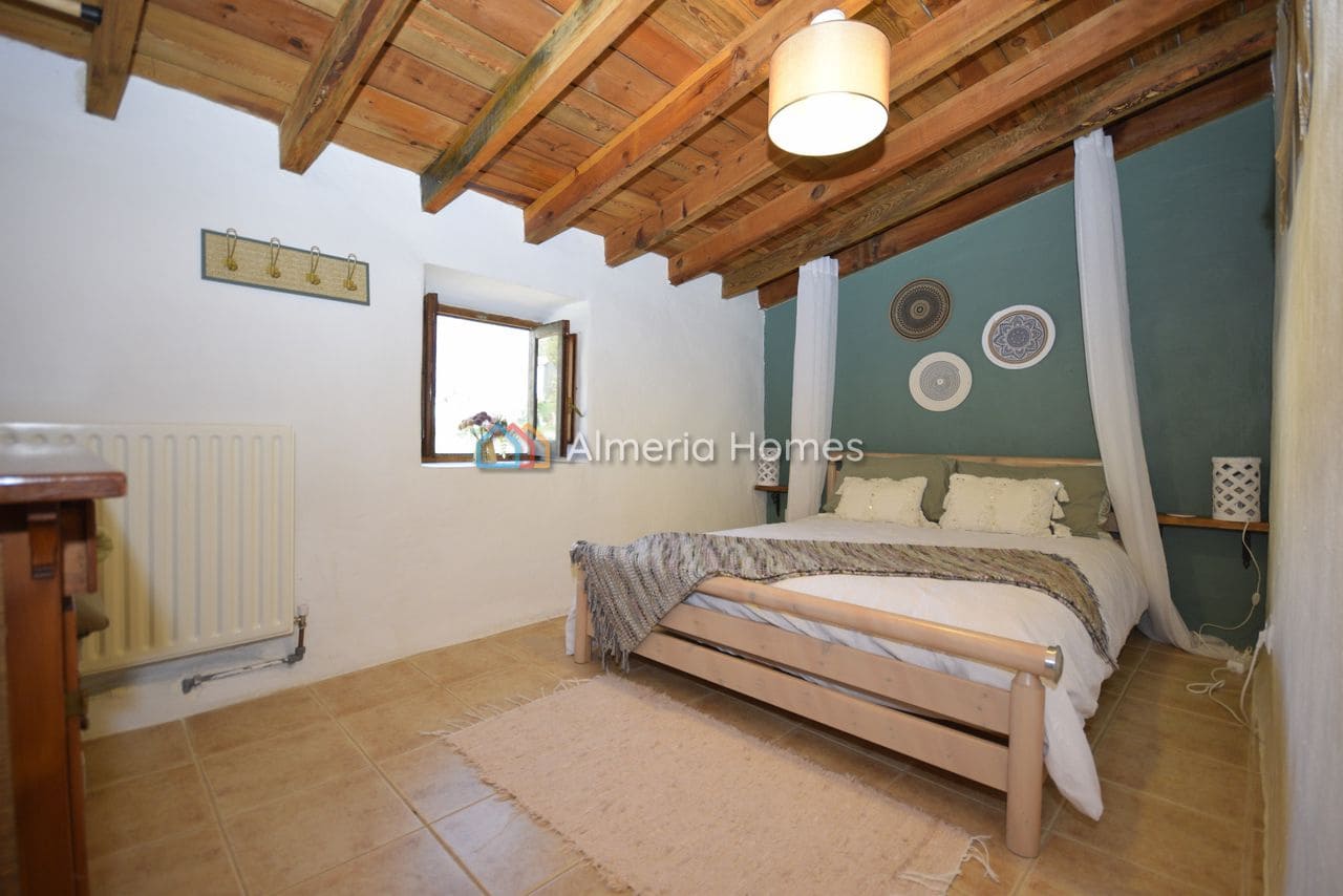 6 sovrum Finca/Hus på landet till salu i Oria med pool - 264 995 € (Ref: 9730782)