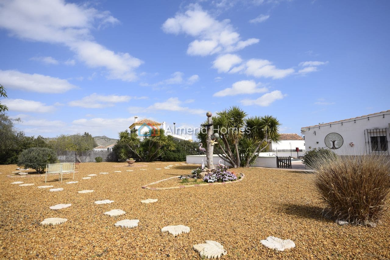 4 Zimmer Villa zu verkaufen in Albox mit Pool Garage - 309.995 € (Ref: 9730886)