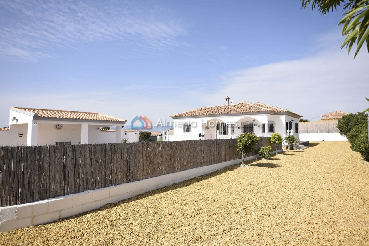 3 makuuhuone Huvila myytävänä paikassa Albox mukana uima-altaan - 294 995 € (Ref: 9749277)