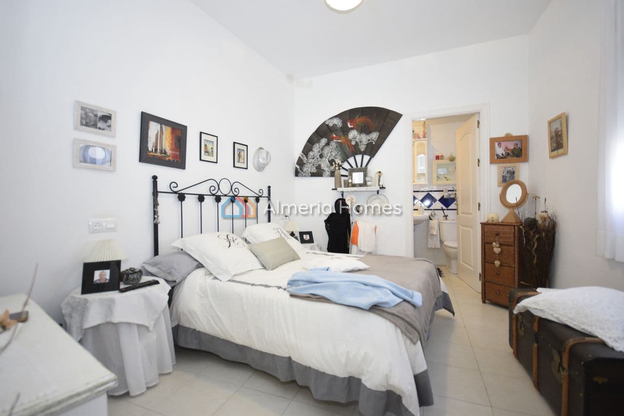 5 sypialnia Dom na sprzedaż w Lucar z basenem garażem - 149 995 € (Ref: 9759591)