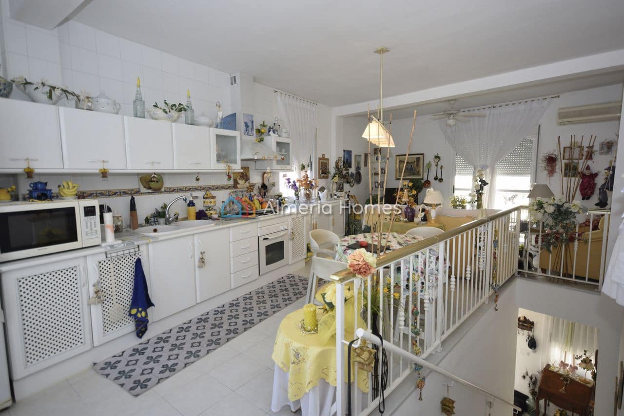 5 sypialnia Dom na sprzedaż w Lucar z basenem garażem - 149 995 € (Ref: 9759591)