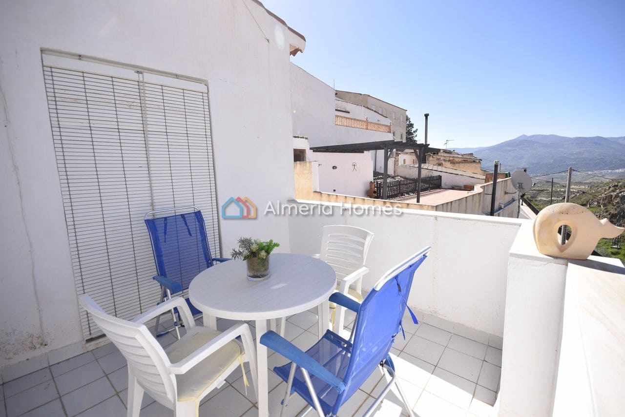 5 sypialnia Dom na sprzedaż w Lucar z basenem garażem - 149 995 € (Ref: 9759591)