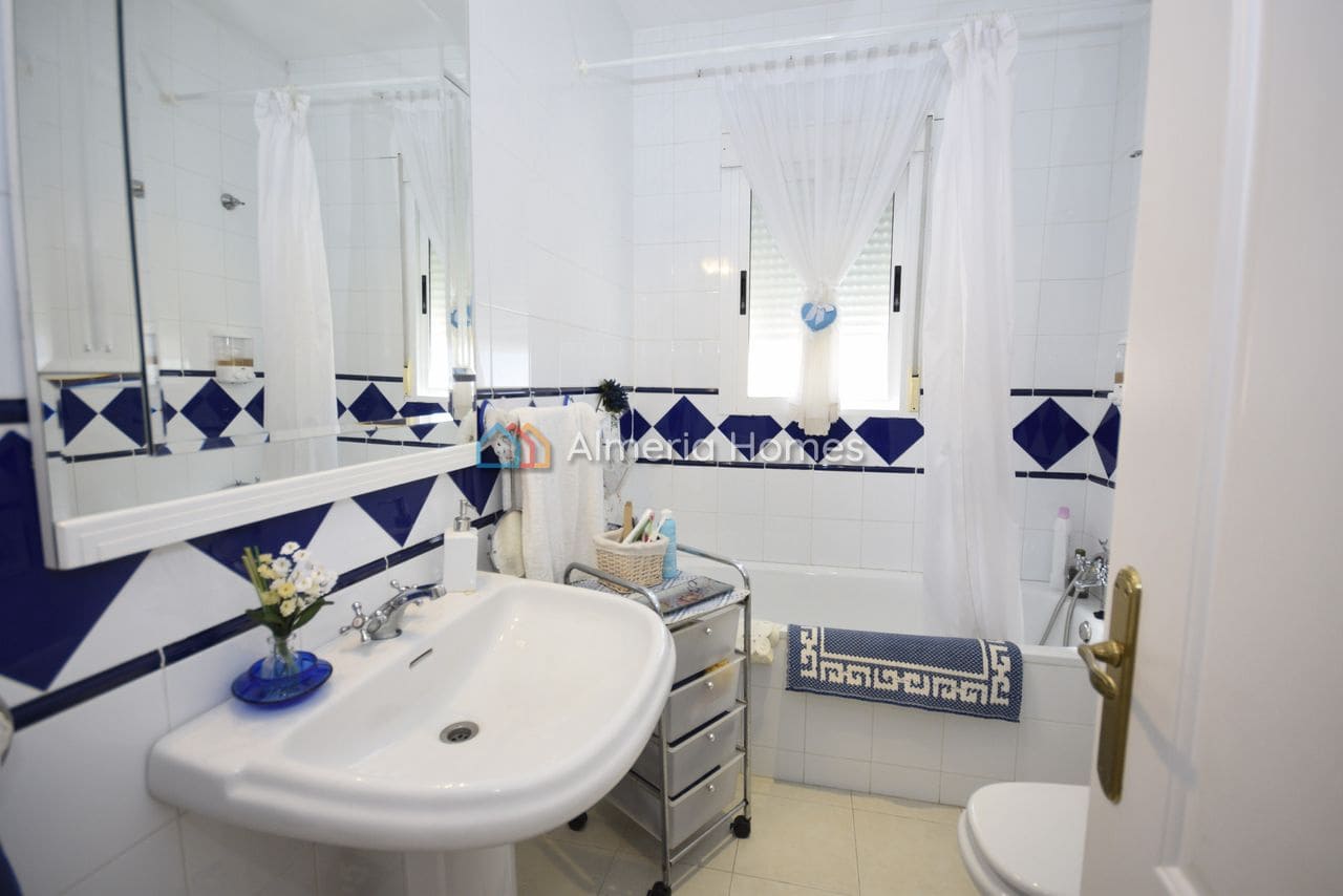 5 sypialnia Dom na sprzedaż w Lucar z basenem garażem - 149 995 € (Ref: 9759591)