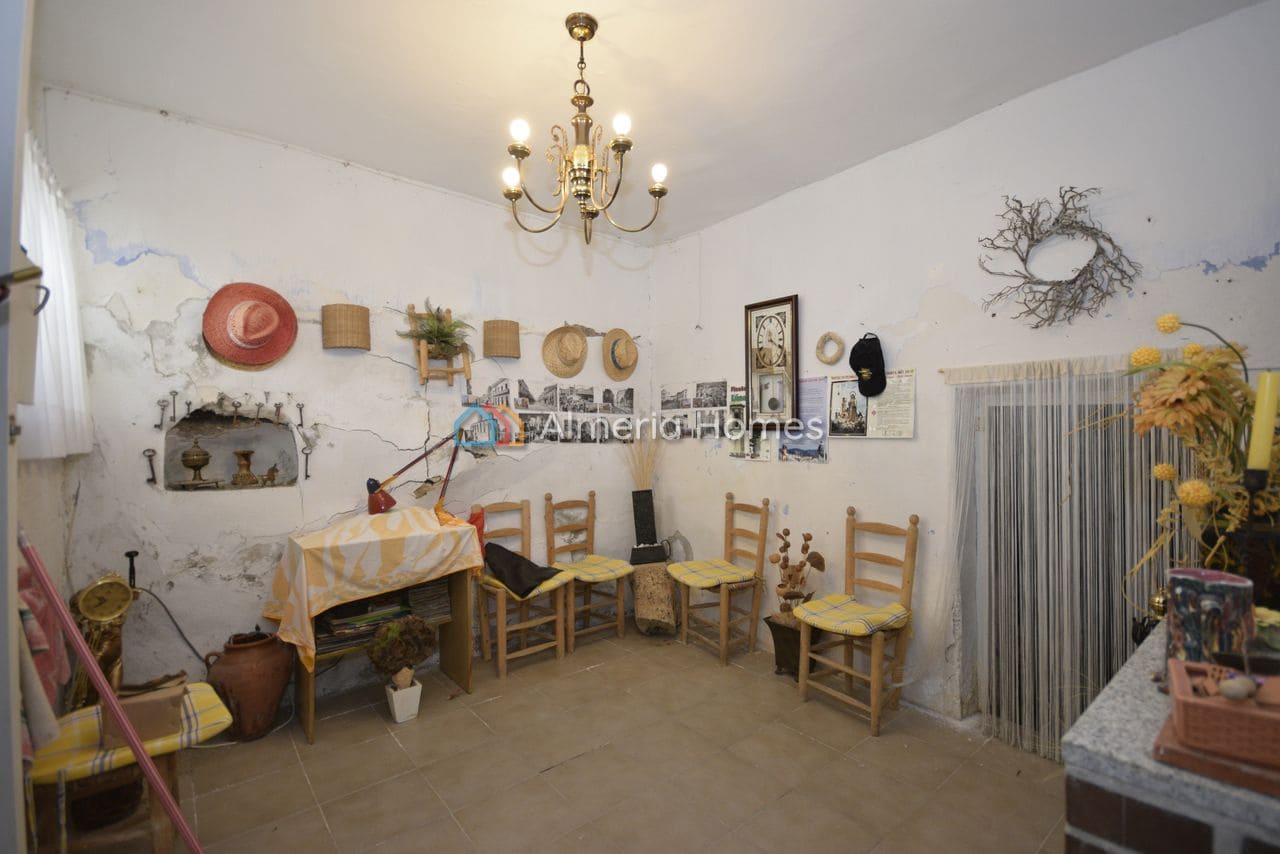 5 sypialnia Dom na sprzedaż w Lucar z basenem garażem - 149 995 € (Ref: 9759591)