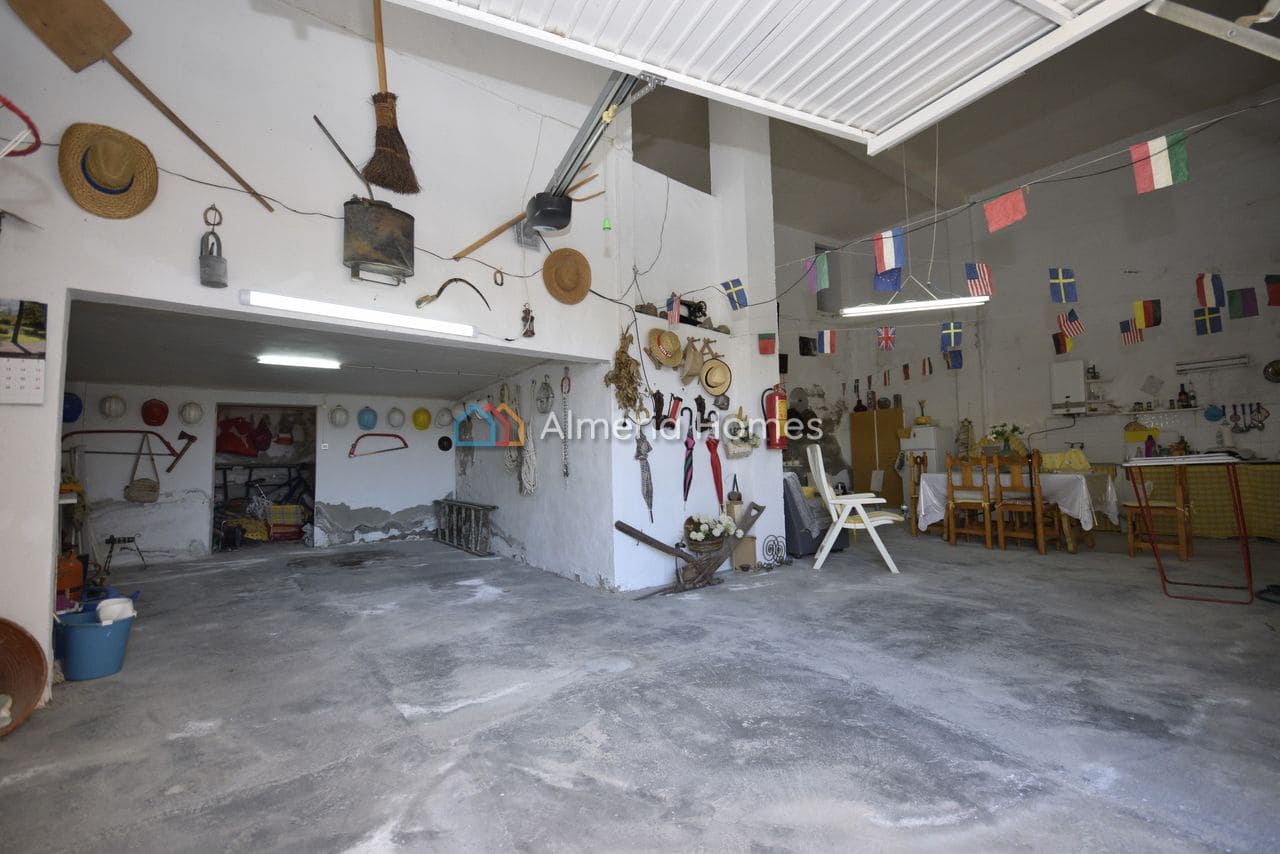 5 sypialnia Dom na sprzedaż w Lucar z basenem garażem - 149 995 € (Ref: 9759591)