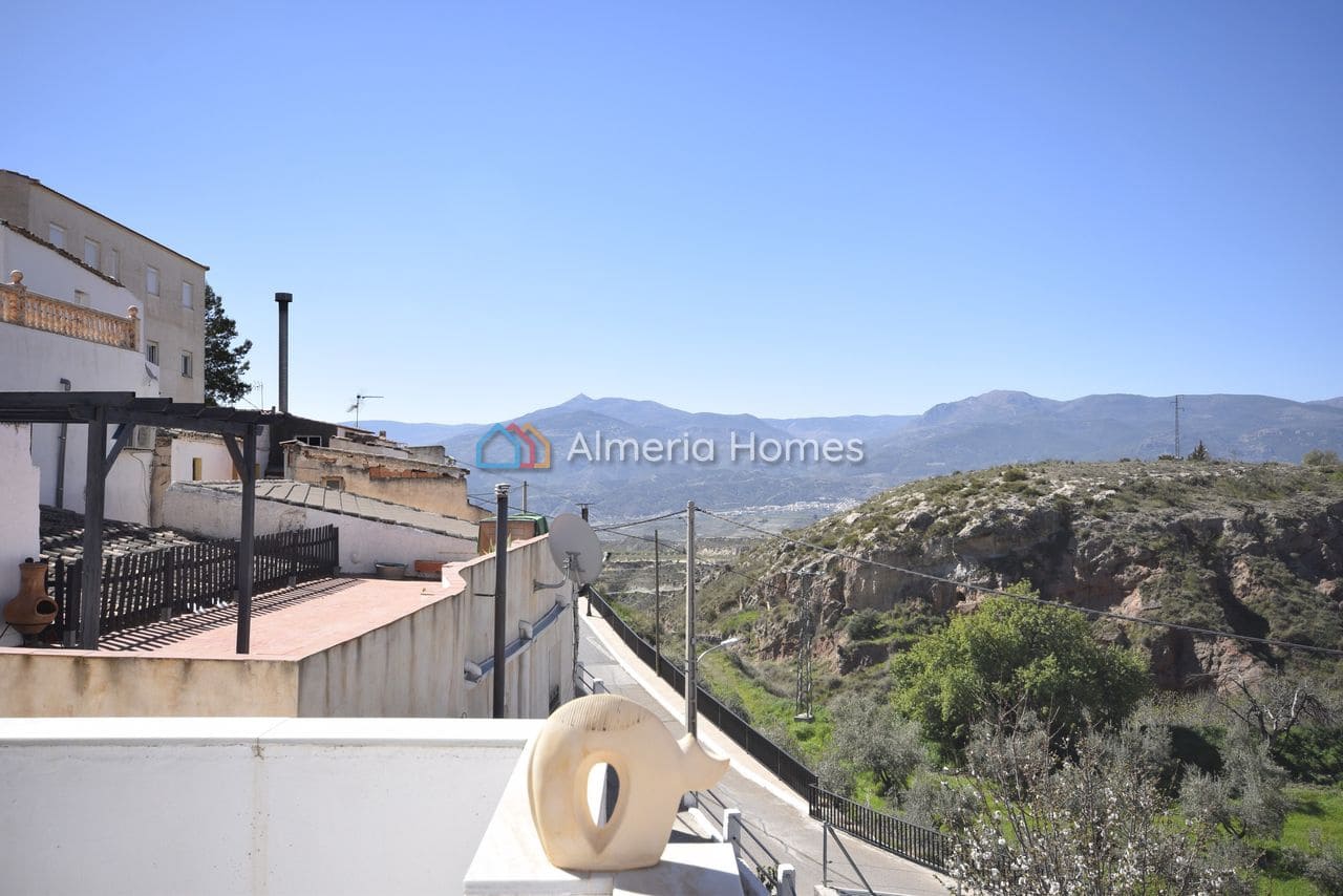 5 sypialnia Dom na sprzedaż w Lucar z basenem garażem - 149 995 € (Ref: 9759591)