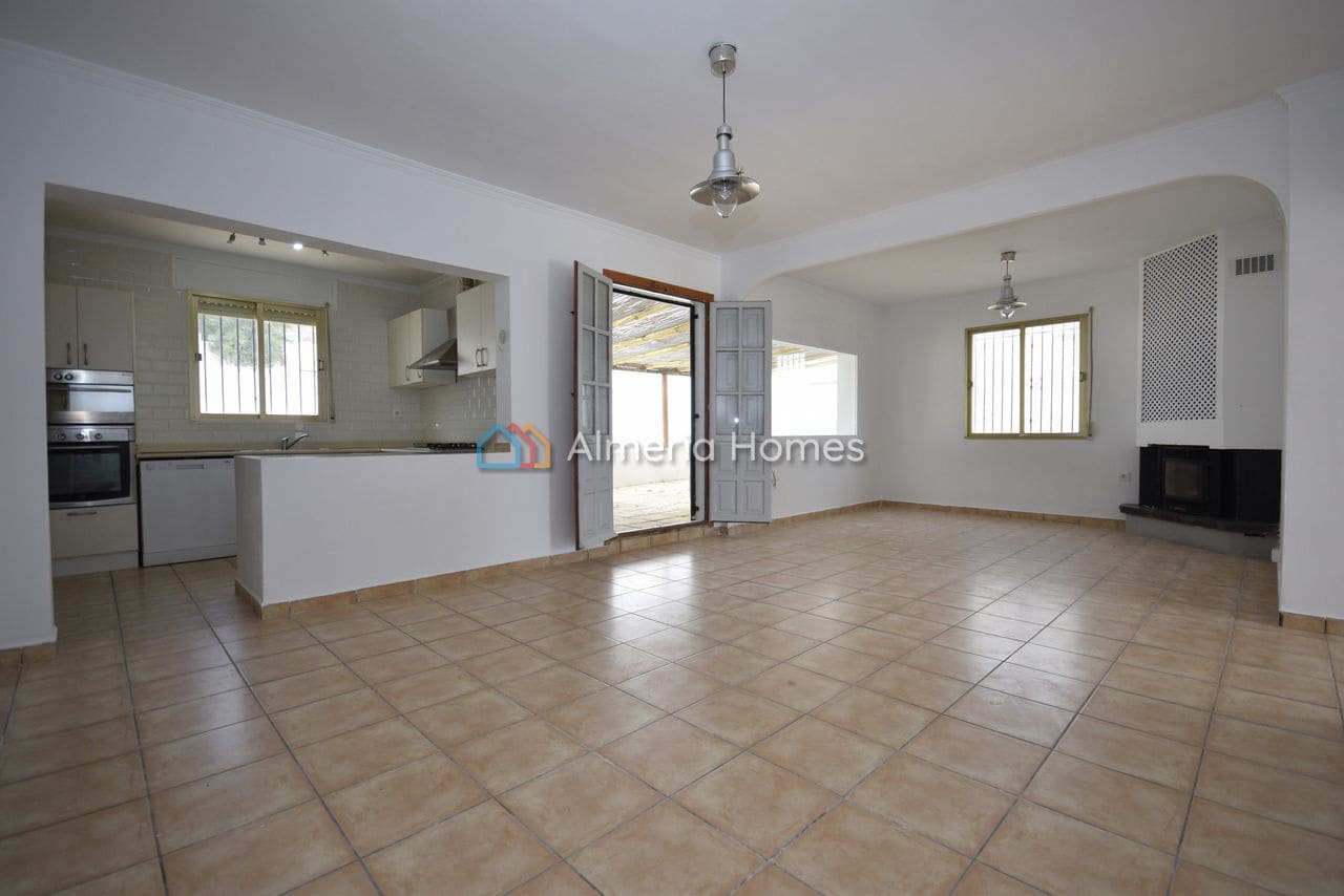 4 bedroom Villa for sale in Albox with pool garage - € 249,000 (Ref: 9761257)