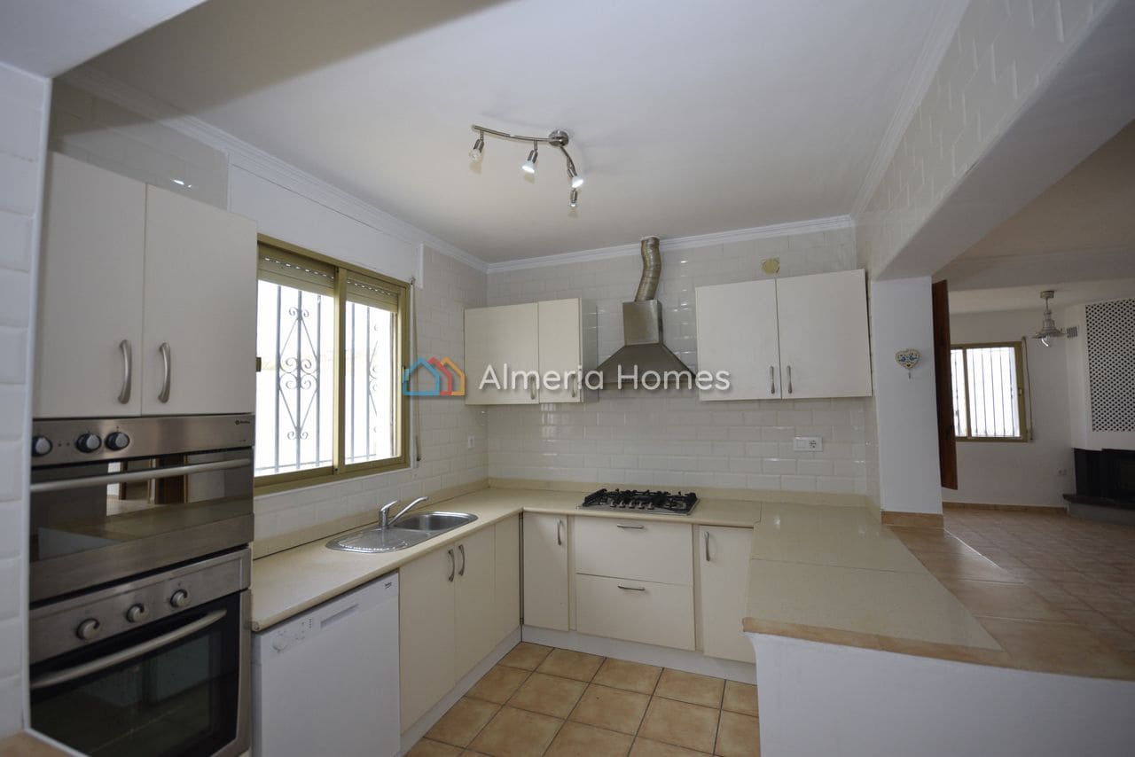 4 bedroom Villa for sale in Albox with pool garage - € 249,000 (Ref: 9761257)