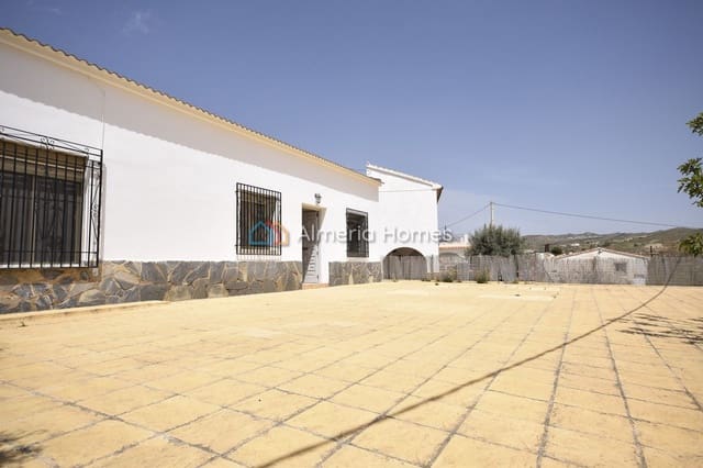 4 bedroom Villa for sale in Albox with pool garage - € 249,000 (Ref: 9761257)
