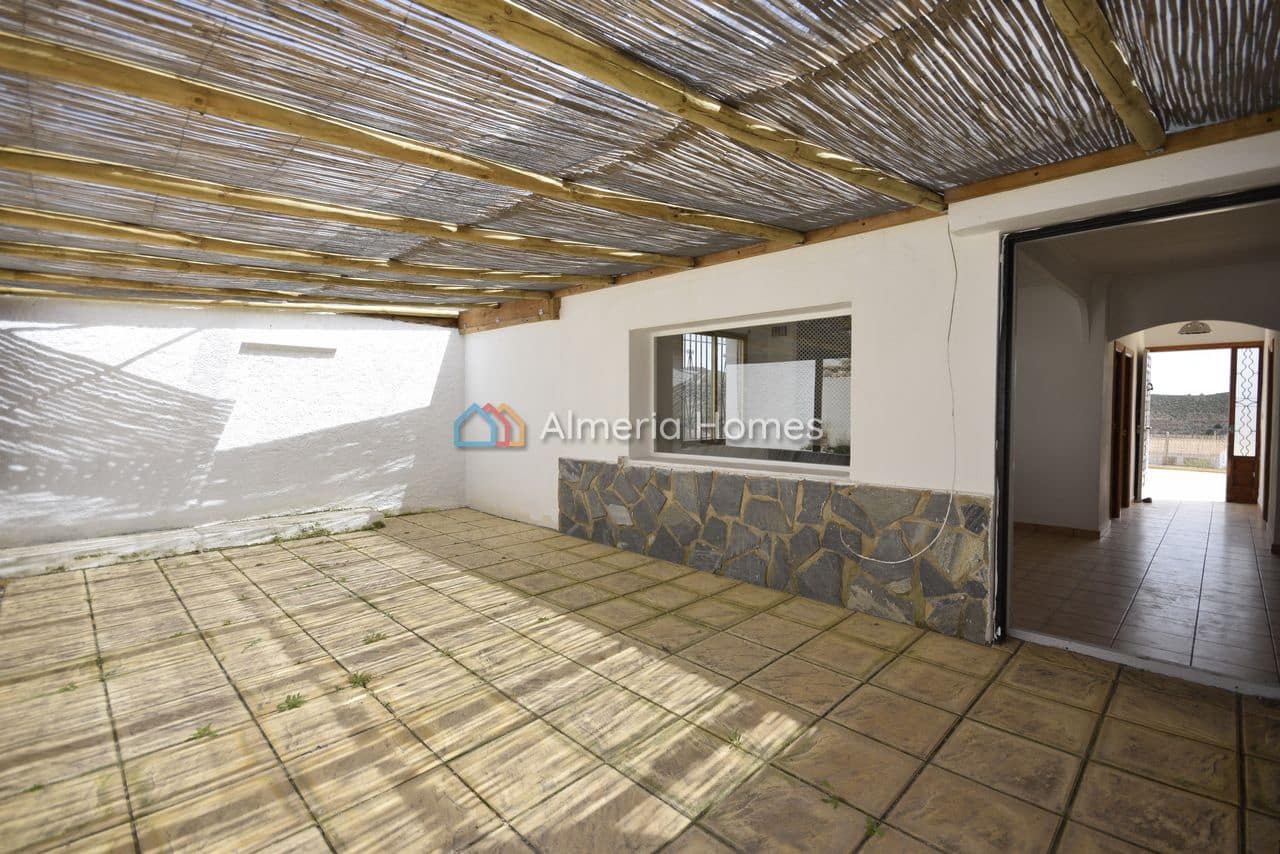 4 bedroom Villa for sale in Albox with pool garage - € 249,000 (Ref: 9761257)