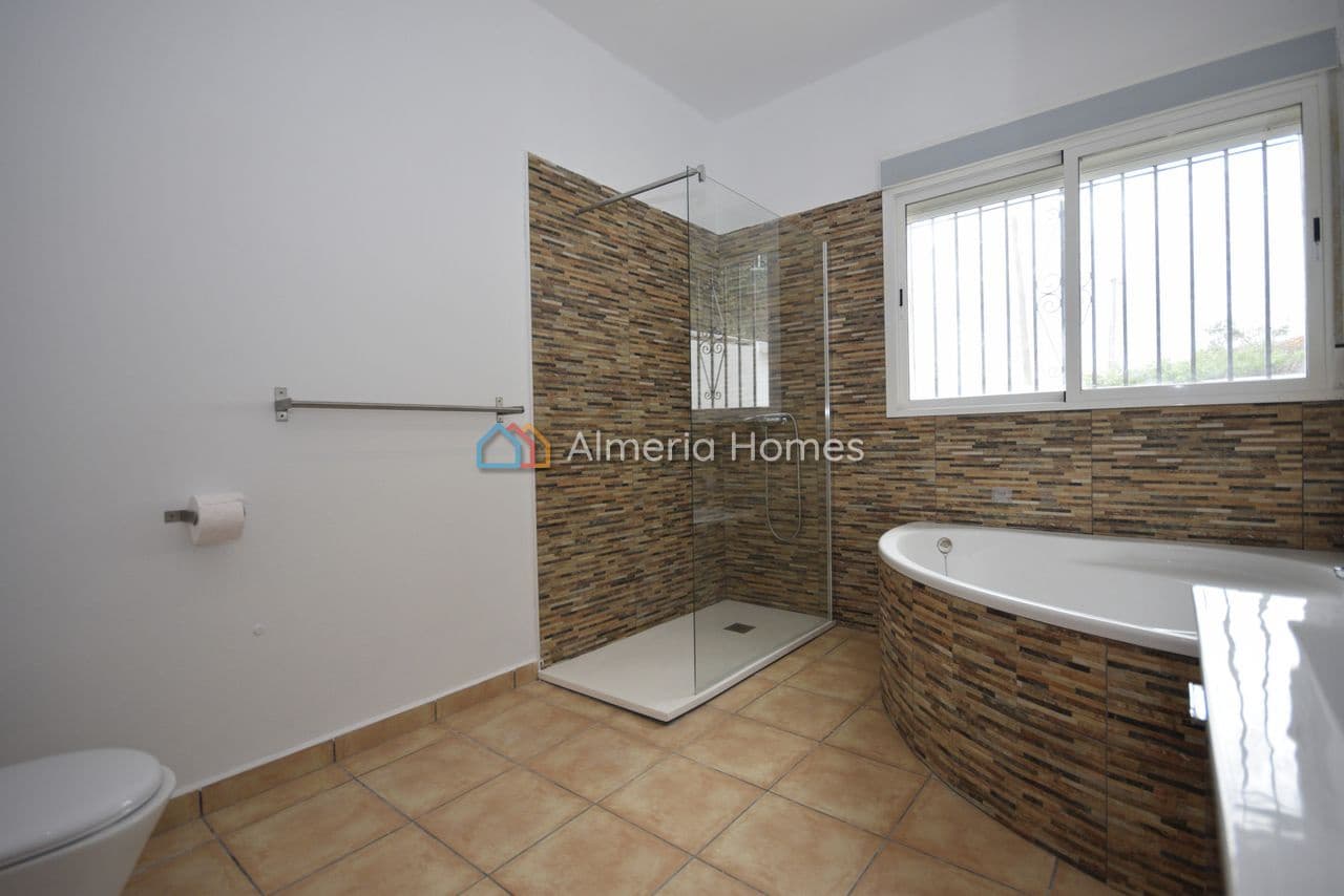 4 bedroom Villa for sale in Albox with pool garage - € 249,000 (Ref: 9761257)