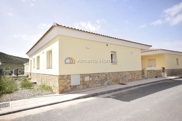3 slaapkamer Villa te koop in Sorbas - € 139.000 (Ref: 9769919)