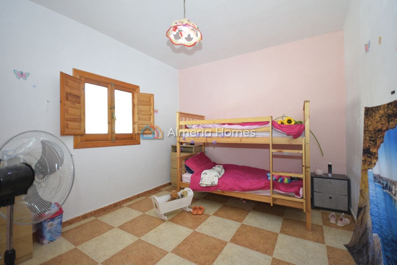 6 soverom Finca/Herregård til salgs i Albox med garasje - € 99 995 (Ref: 9777080)