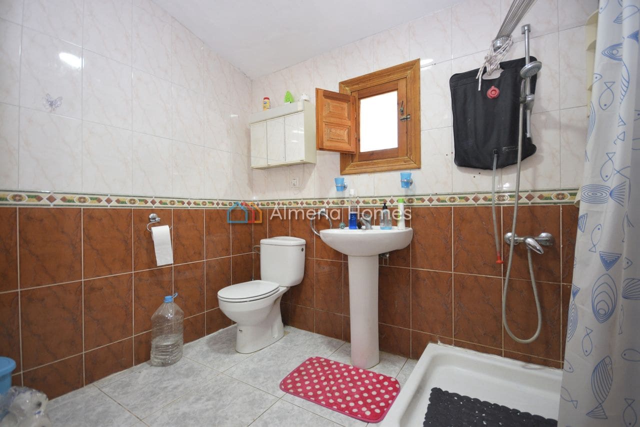 6 soverom Finca/Herregård til salgs i Albox med garasje - € 99 995 (Ref: 9777080)