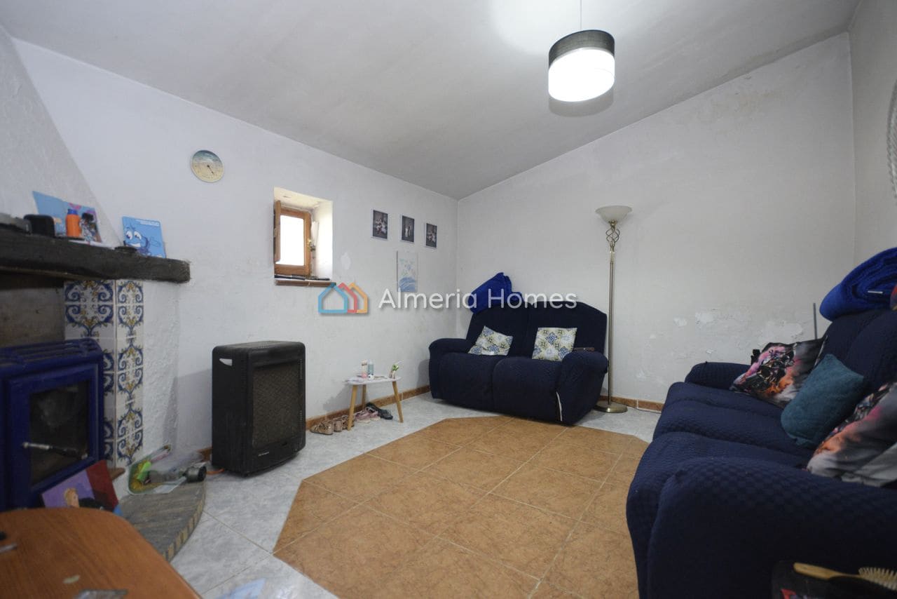 6 soverom Finca/Herregård til salgs i Albox med garasje - € 99 995 (Ref: 9777080)