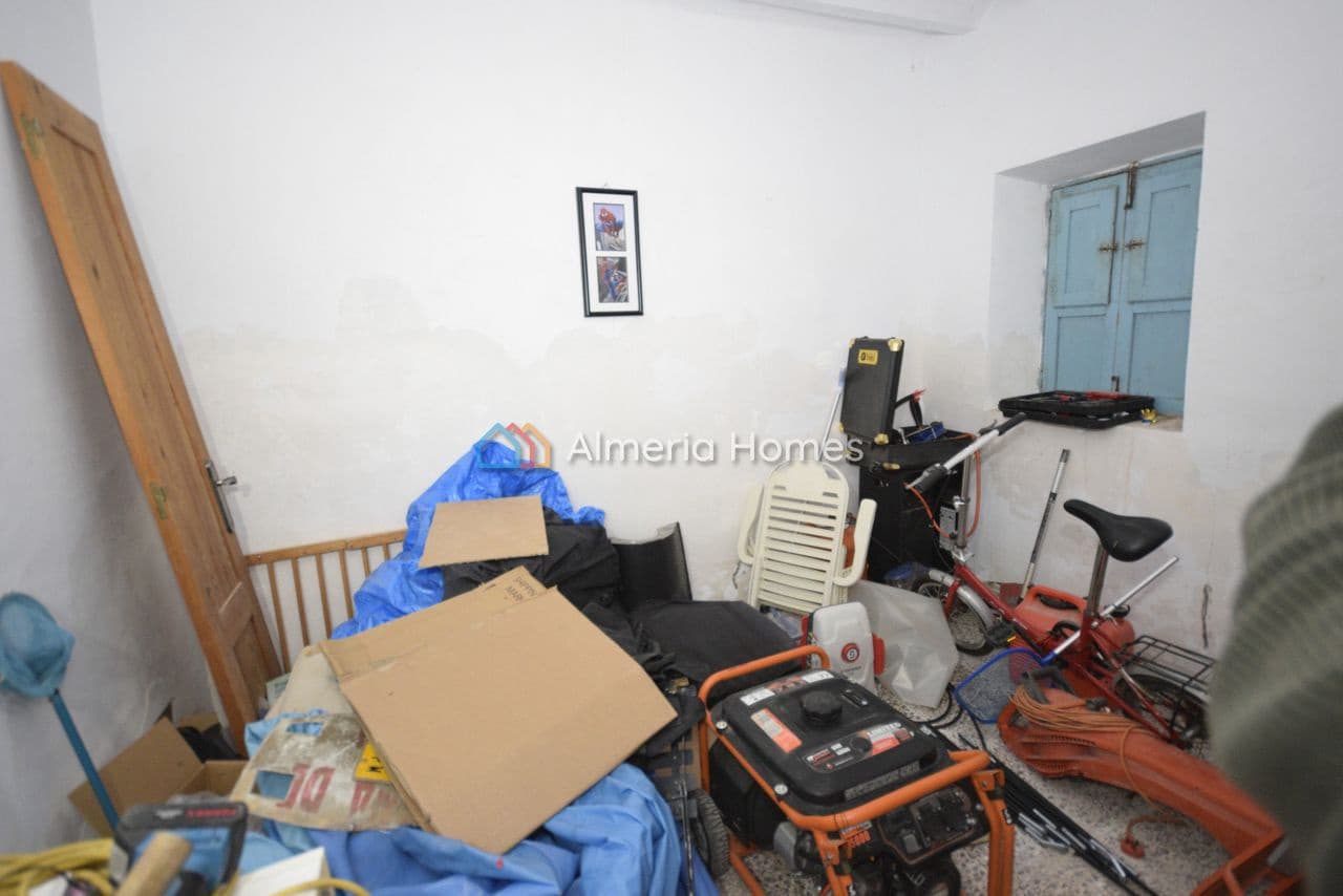 6 soverom Finca/Herregård til salgs i Albox med garasje - € 99 995 (Ref: 9777080)