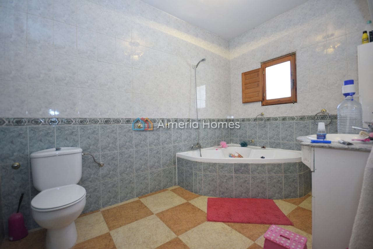 6 soverom Finca/Herregård til salgs i Albox med garasje - € 99 995 (Ref: 9777080)