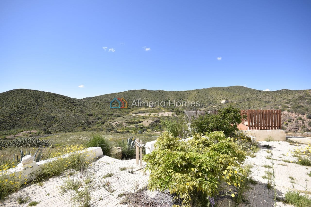 6 soverom Finca/Herregård til salgs i Albox med garasje - € 99 995 (Ref: 9777080)