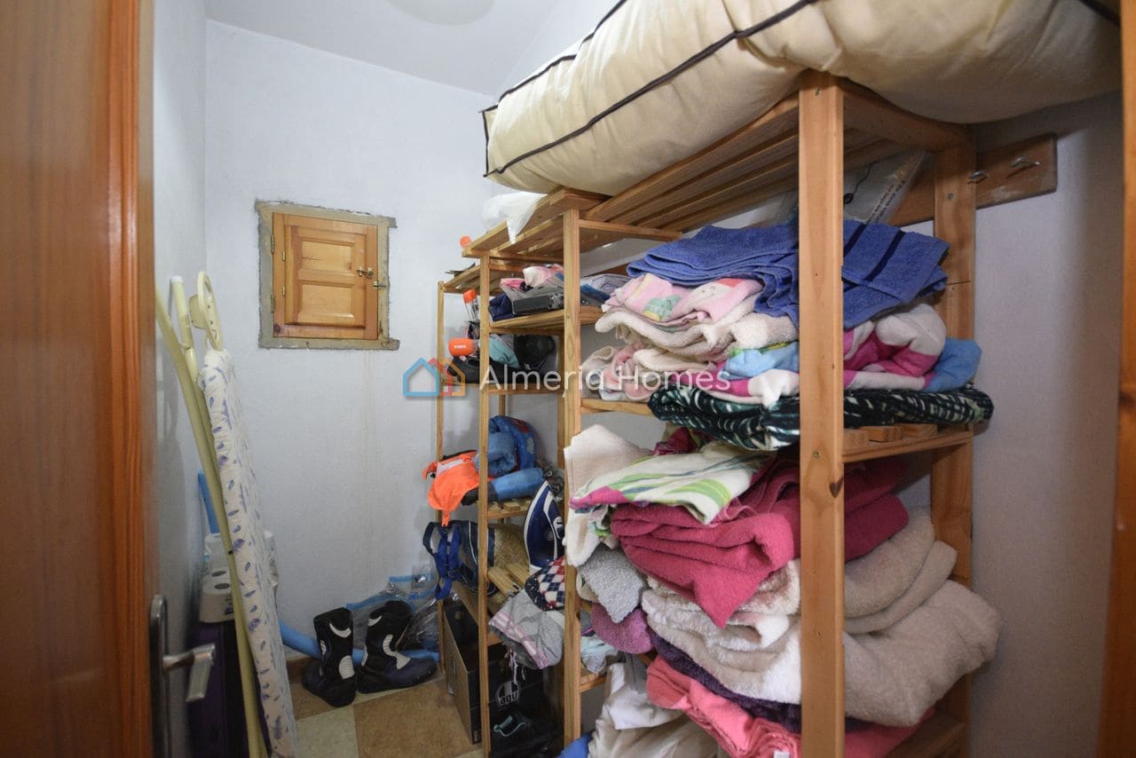 6 soverom Finca/Herregård til salgs i Albox med garasje - € 99 995 (Ref: 9777080)