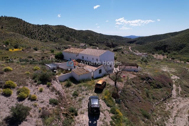 6 soverom Finca/Herregård til salgs i Albox med garasje - € 99 995 (Ref: 9777080)