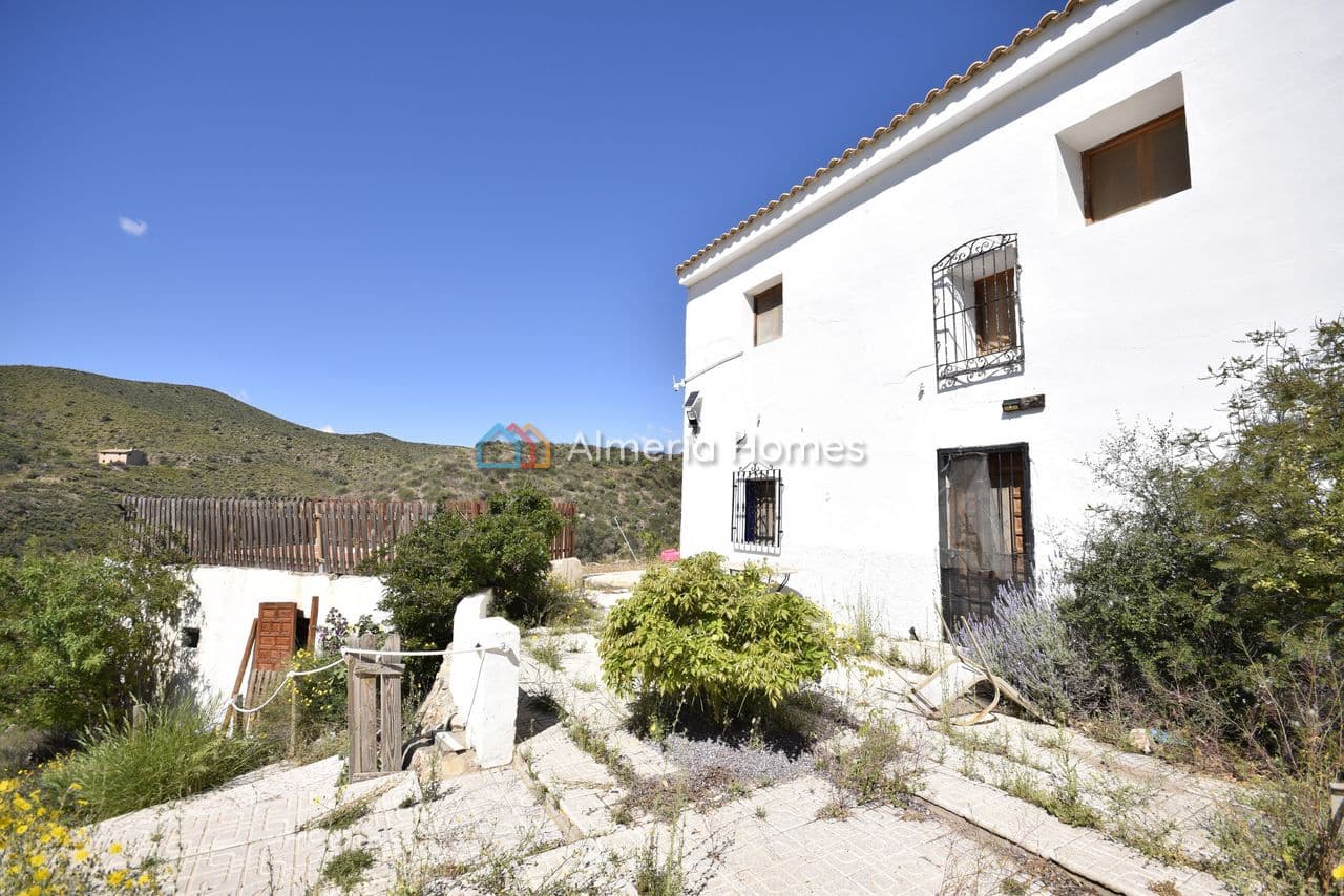 6 soverom Finca/Herregård til salgs i Albox med garasje - € 99 995 (Ref: 9777080)