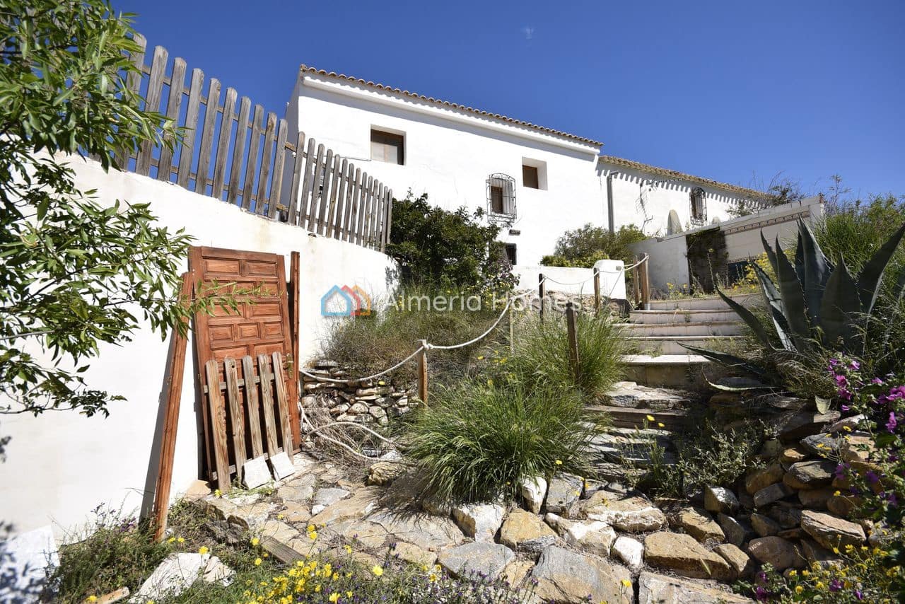 6 soverom Finca/Herregård til salgs i Albox med garasje - € 99 995 (Ref: 9777080)