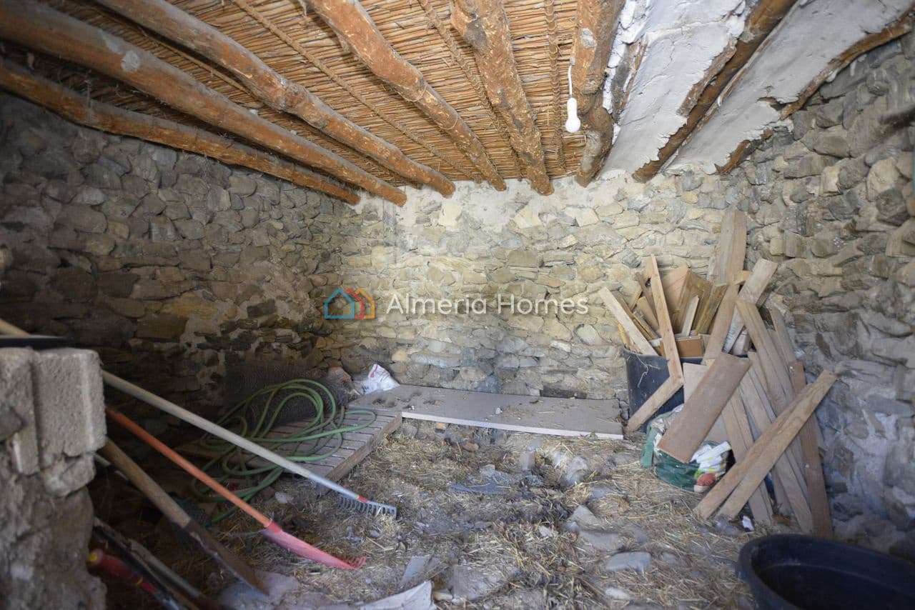 3 bedroom Finca/Country House for sale in Oria with garage - € 129,950 (Ref: 9778822)