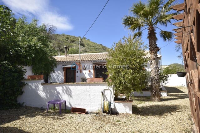 3 soverom Finca/Herregård til salgs i Oria med garasje - € 129 950 (Ref: 9778822)