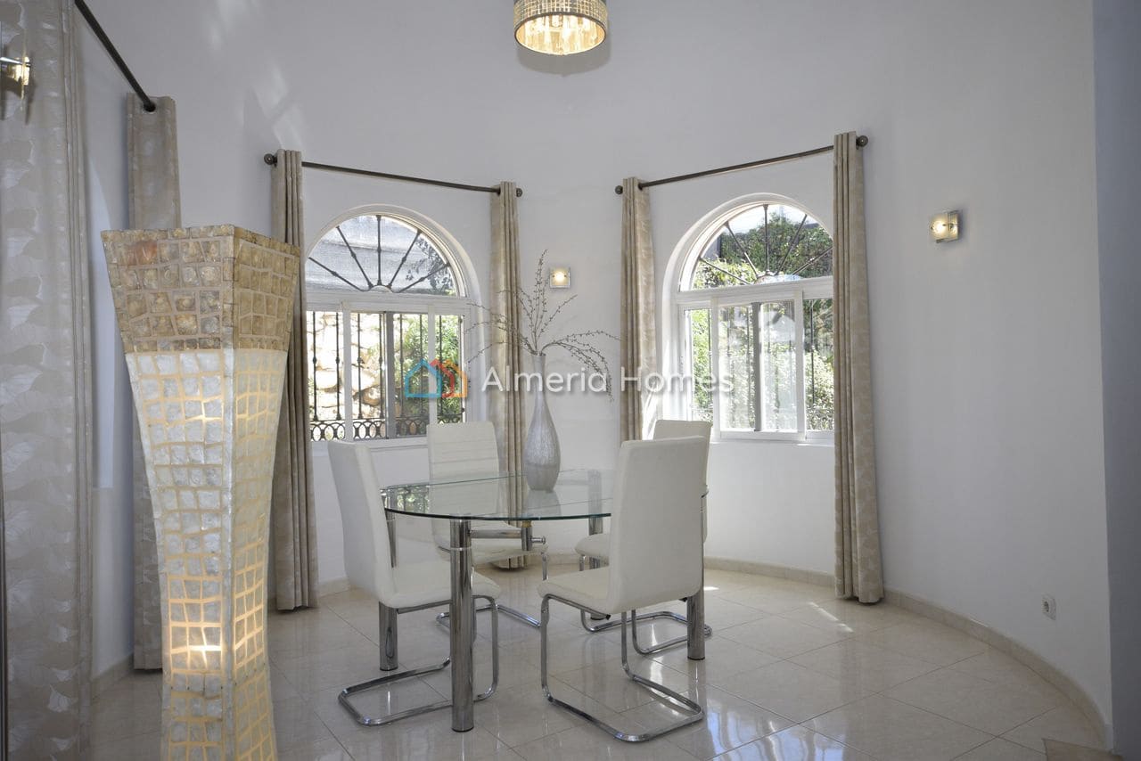 3 sypialnia Willa na sprzedaż w Partaloa z basenem garażem - 299 995 € (Ref: 9778981)