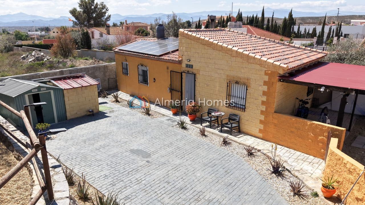 3 slaapkamer Villa te koop in Albox met zwembad garage - € 210.000 (Ref: 9789534)