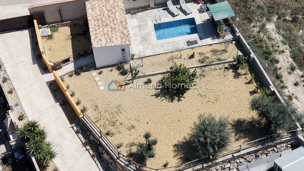 3 slaapkamer Villa te koop in Albox met zwembad garage - € 210.000 (Ref: 9789534)