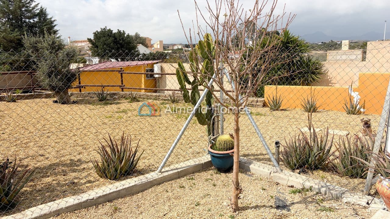 3 slaapkamer Villa te koop in Albox met zwembad garage - € 210.000 (Ref: 9789534)