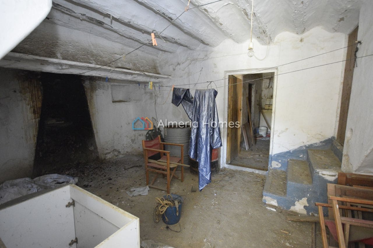 4 slaapkamer Finca/Landhuis te koop in Oria met garage - € 74.995 (Ref: 9793583)