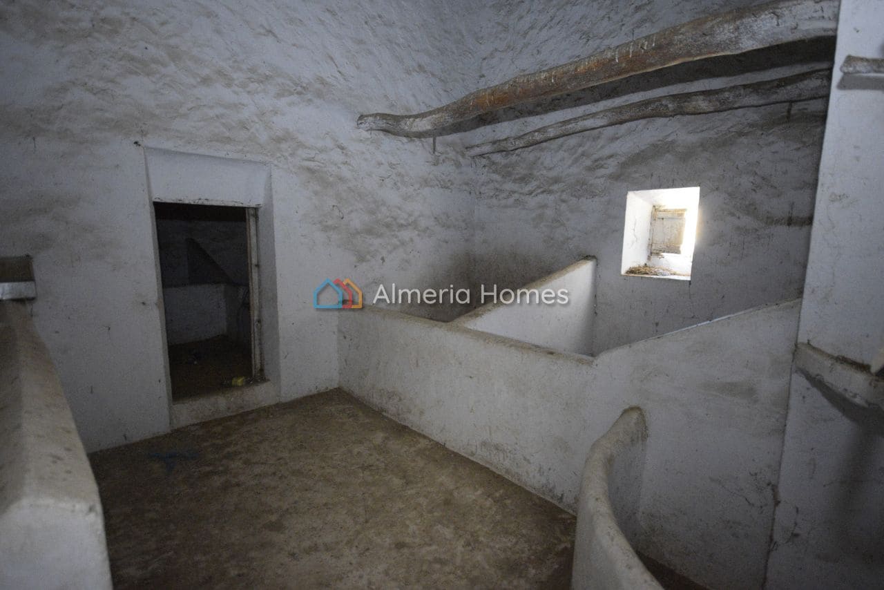4 slaapkamer Finca/Landhuis te koop in Oria met garage - € 74.995 (Ref: 9793583)