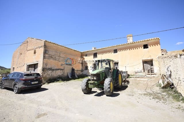 4 slaapkamer Finca/Landhuis te koop in Oria met garage - € 74.995 (Ref: 9793583)