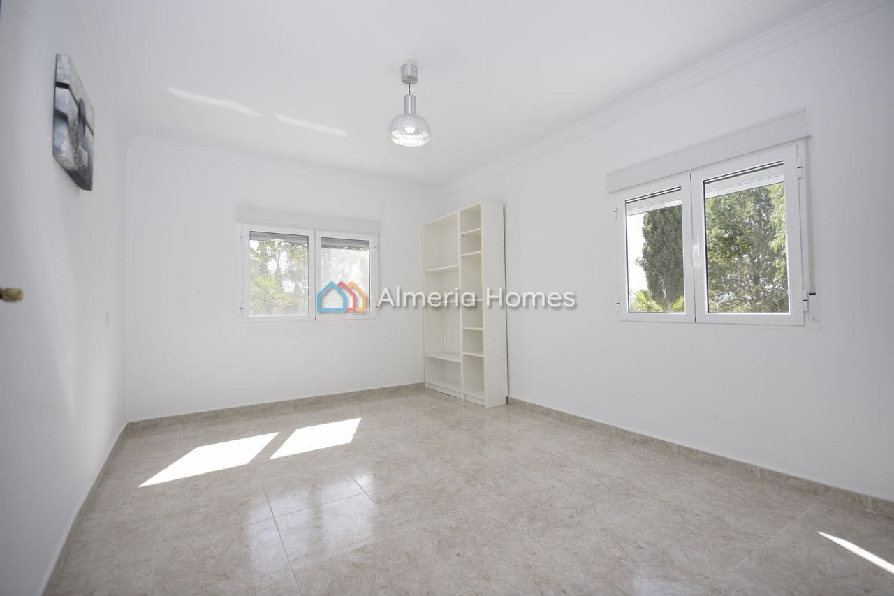 Chalet de 3 habitaciones en Partaloa en venta con piscina garaje - 349.950 € (Ref: 9804939)