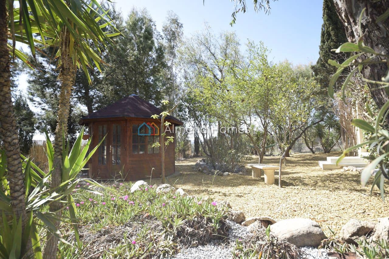 Chalet de 3 habitaciones en Partaloa en venta con piscina garaje - 349.950 € (Ref: 9804939)