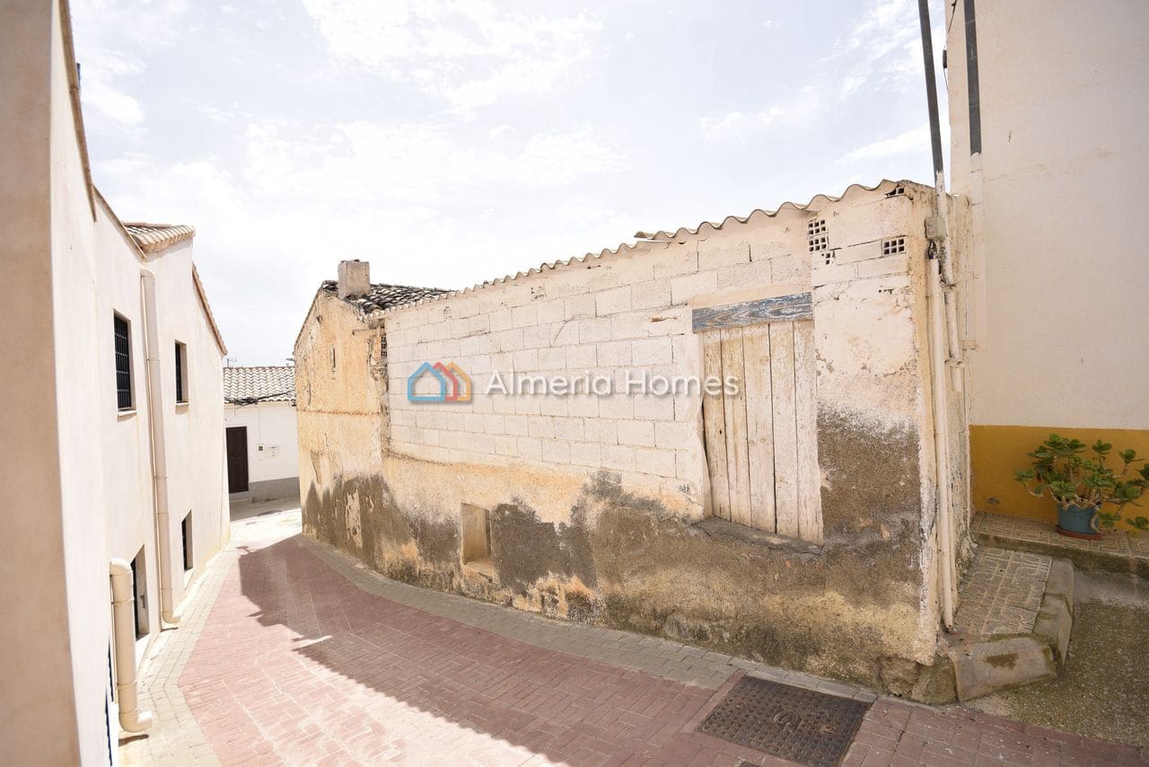 4 makuuhuone Omakotitalo myytävänä paikassa Partaloa - 35 000 € (Ref: 9807108)