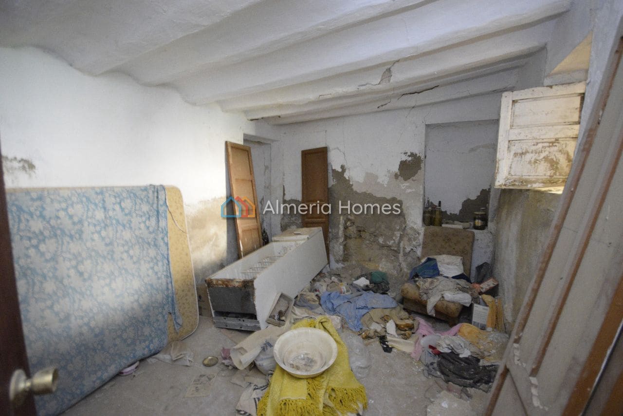 4 makuuhuone Omakotitalo myytävänä paikassa Partaloa - 35 000 € (Ref: 9807108)