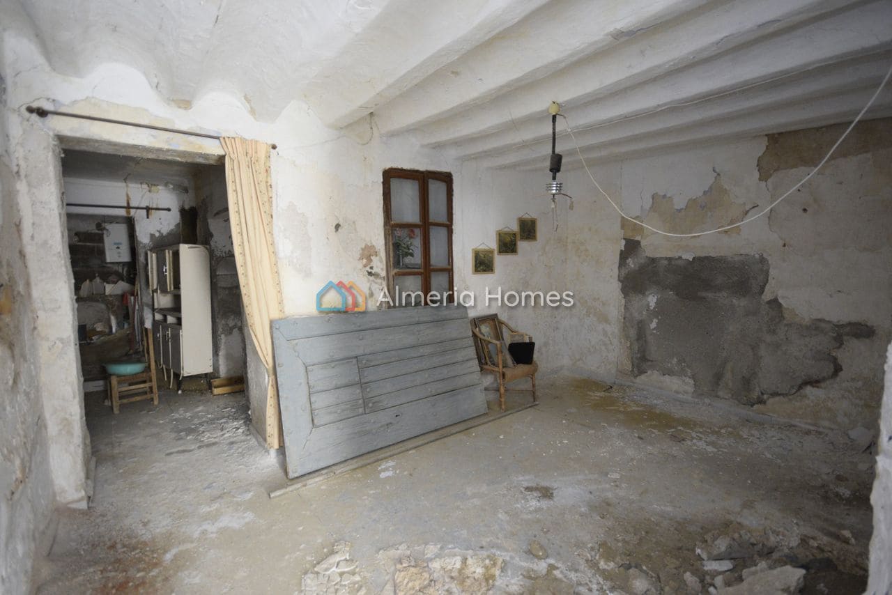 4 makuuhuone Omakotitalo myytävänä paikassa Partaloa - 35 000 € (Ref: 9807108)