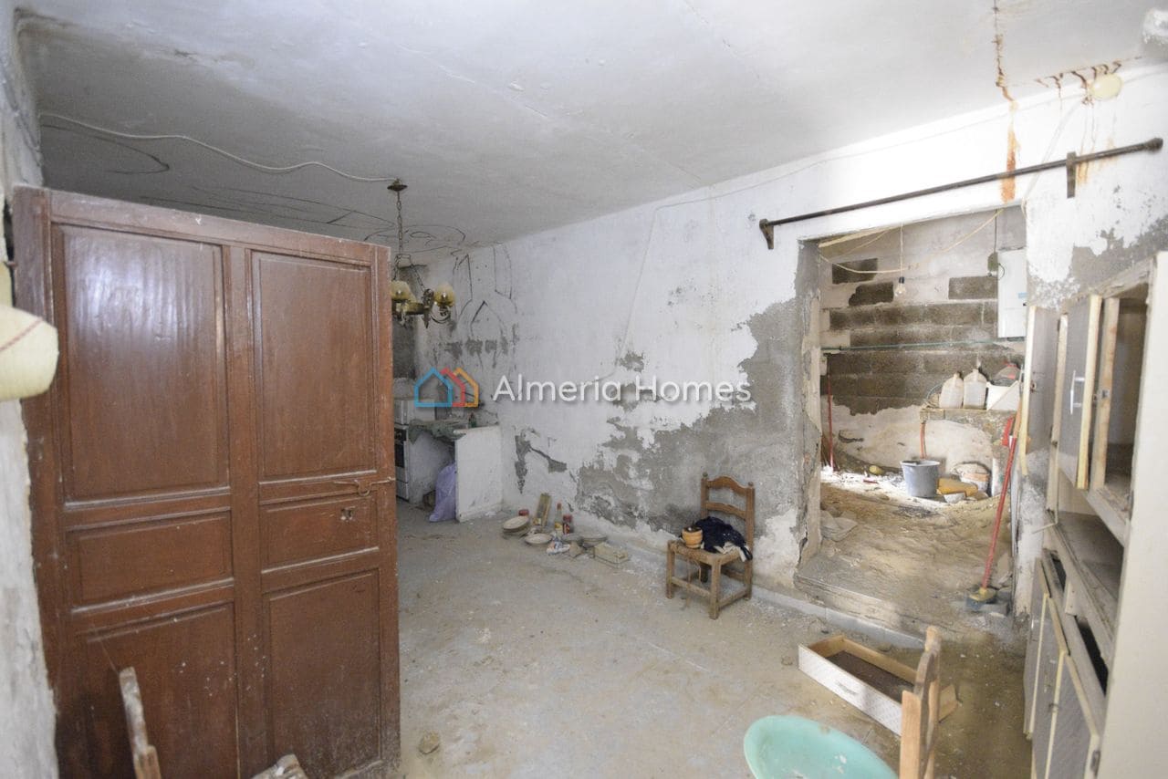 4 makuuhuone Omakotitalo myytävänä paikassa Partaloa - 35 000 € (Ref: 9807108)