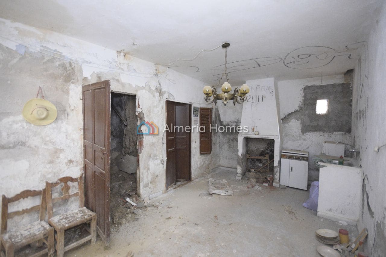 4 makuuhuone Omakotitalo myytävänä paikassa Partaloa - 35 000 € (Ref: 9807108)