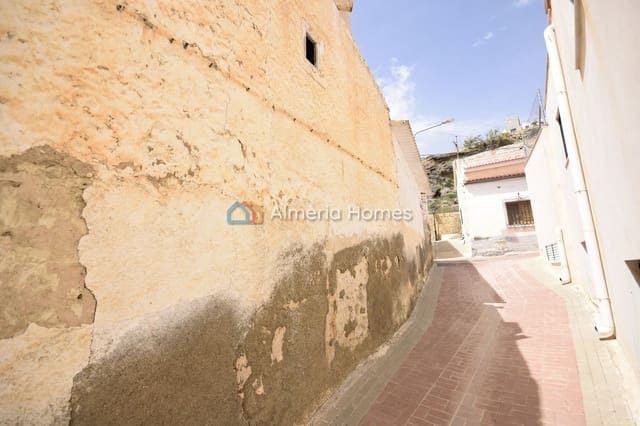 4 makuuhuone Omakotitalo myytävänä paikassa Partaloa - 35 000 € (Ref: 9807108)