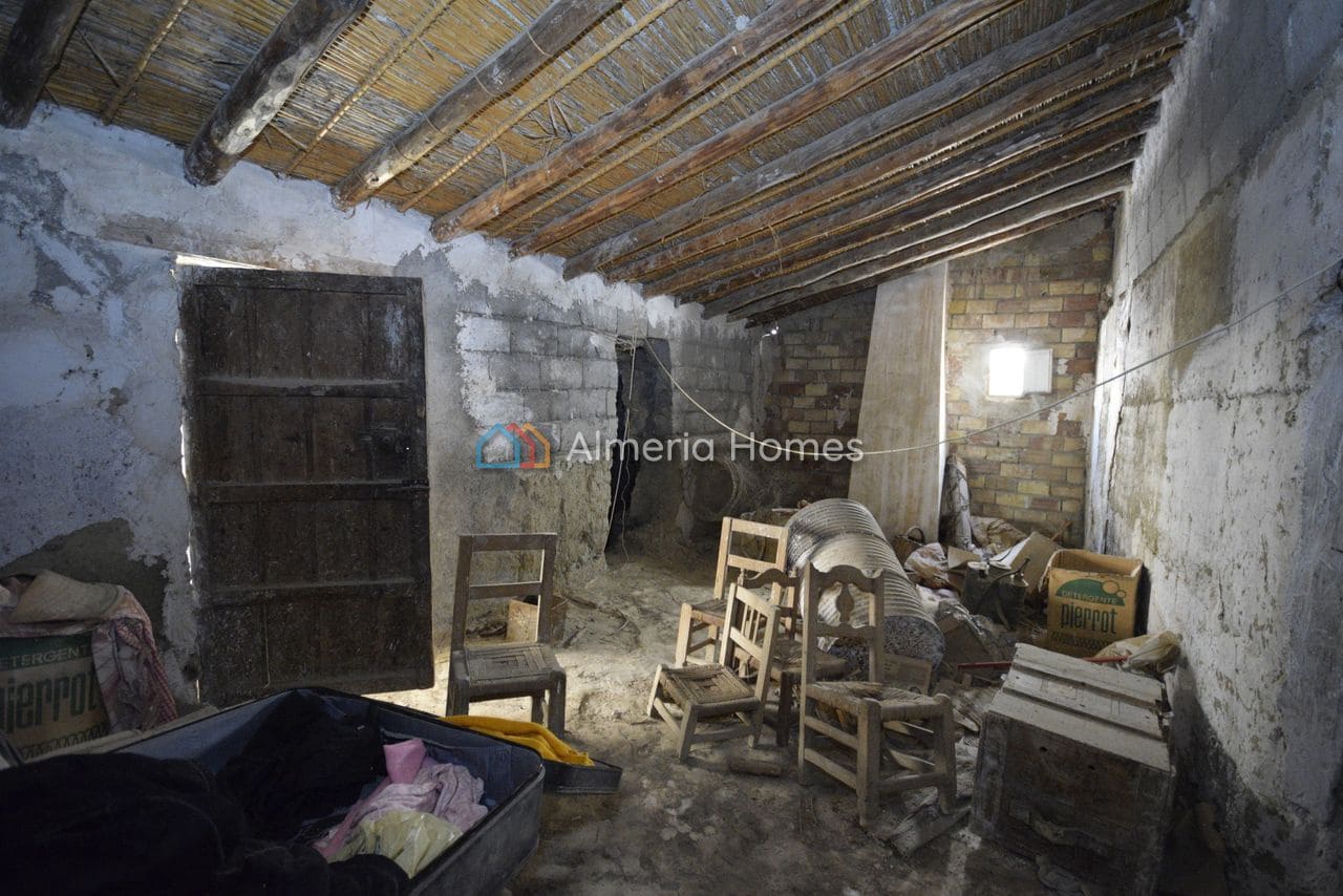 4 makuuhuone Omakotitalo myytävänä paikassa Partaloa - 35 000 € (Ref: 9807108)