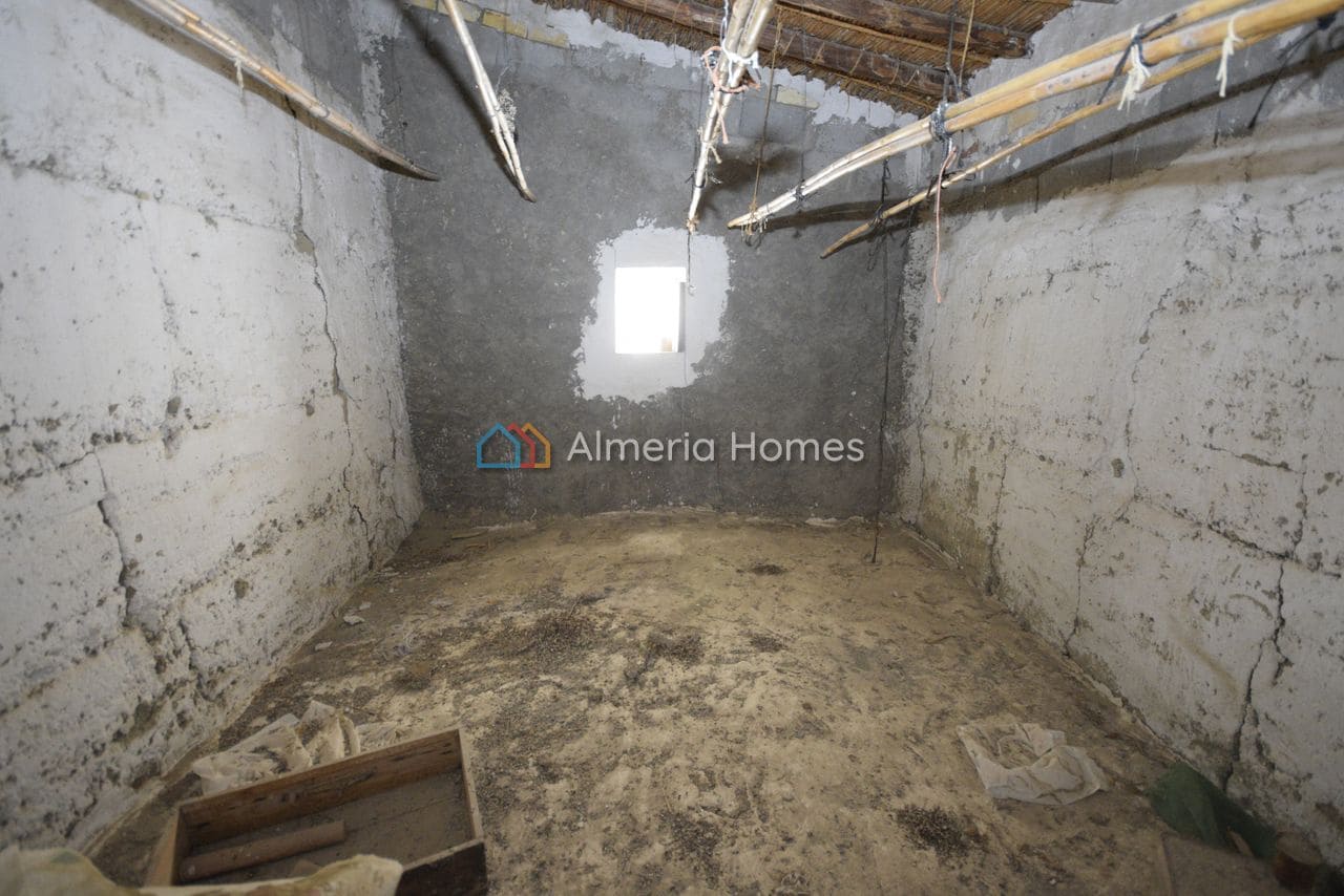 4 makuuhuone Omakotitalo myytävänä paikassa Partaloa - 35 000 € (Ref: 9807108)