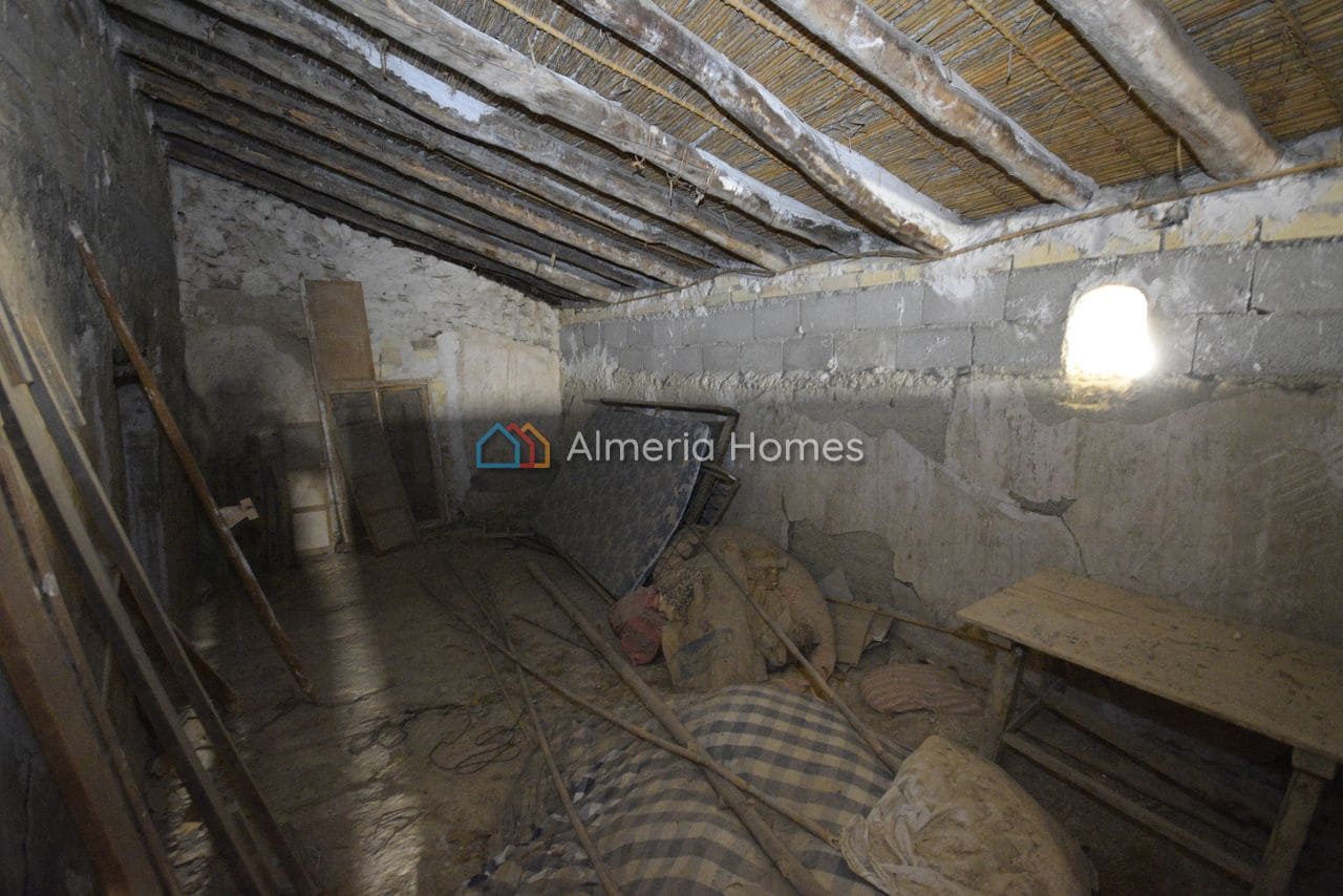 4 makuuhuone Omakotitalo myytävänä paikassa Partaloa - 35 000 € (Ref: 9807108)