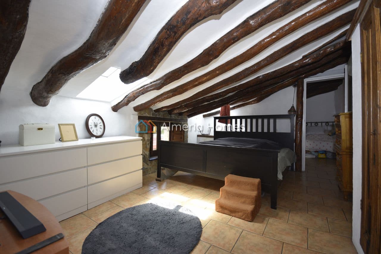 3 soverom Finca/Herregård til salgs i Oria med garasje - € 124 995 (Ref: 9819288)