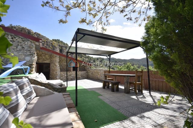 3 soverom Finca/Herregård til salgs i Oria med garasje - € 124 995 (Ref: 9819288)